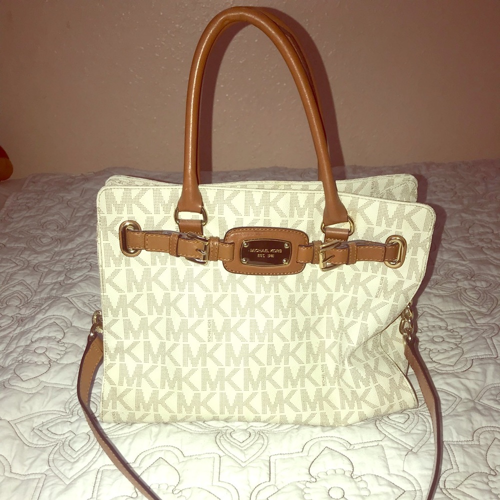 Michael Kors Hamilton Large Signature Bag